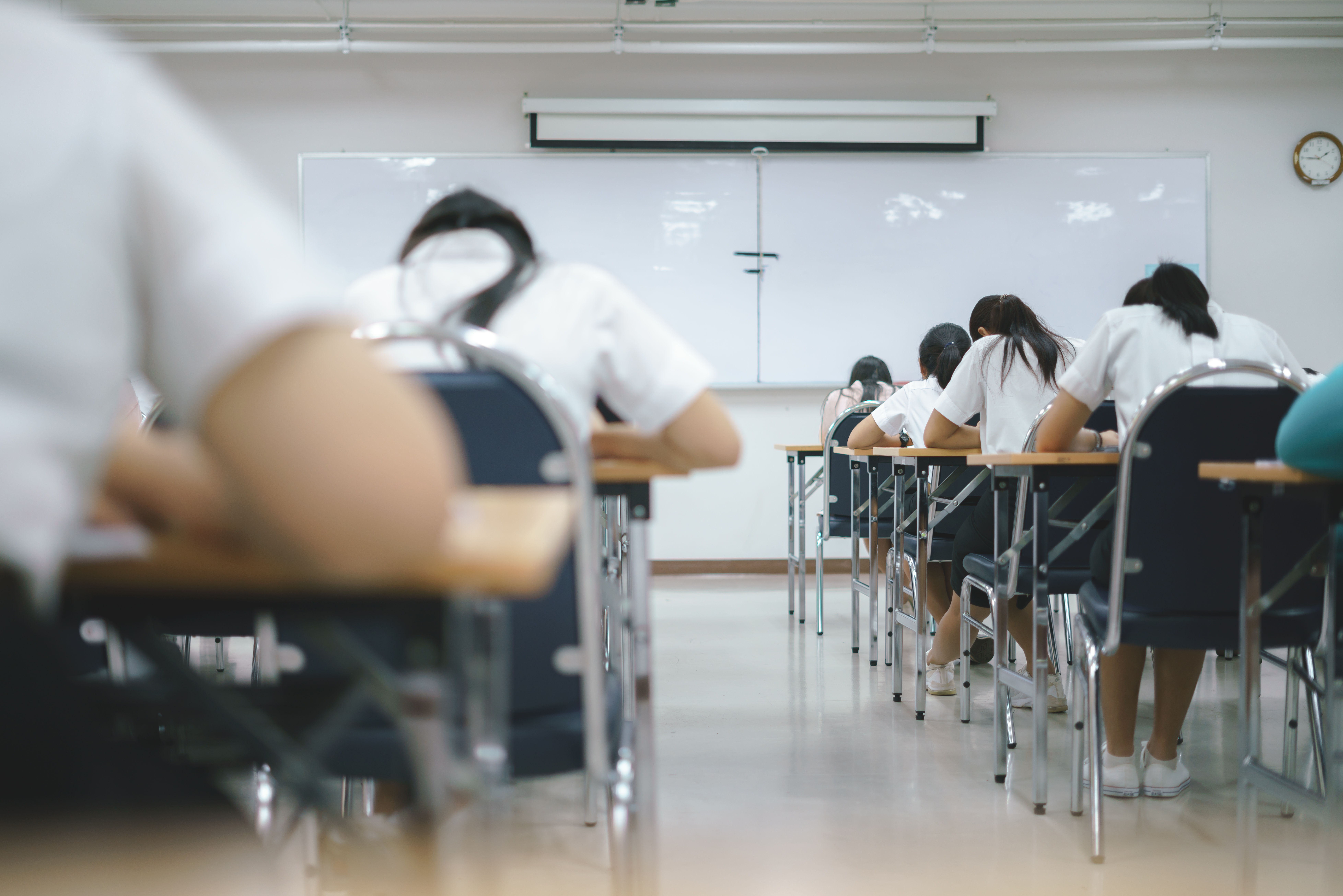 國中會考明起連2日登場 教育局提醒考生這些事 asian students taking
