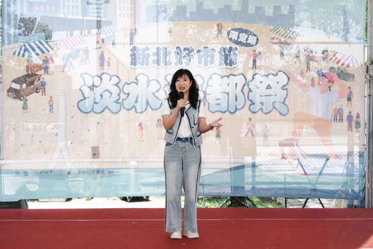 結合市集、美食與觀光 新北好市節-淡水海都祭登場 34 《圖說》盛筱蓉局長於「新北好市節-淡水海都祭」表示,市府持續以創新行銷推動市場轉型,拚庶民經濟發展。〈市場處提供〉