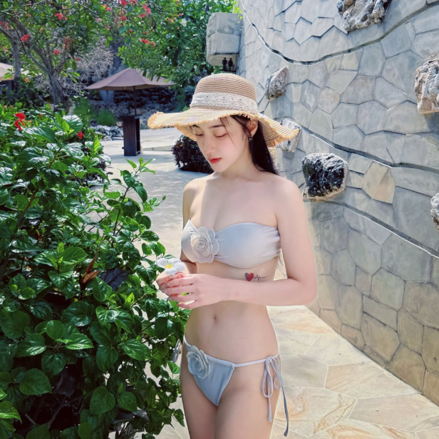 夏宇禾峇里島解放比基尼。(圖/翻攝夏宇禾IG)