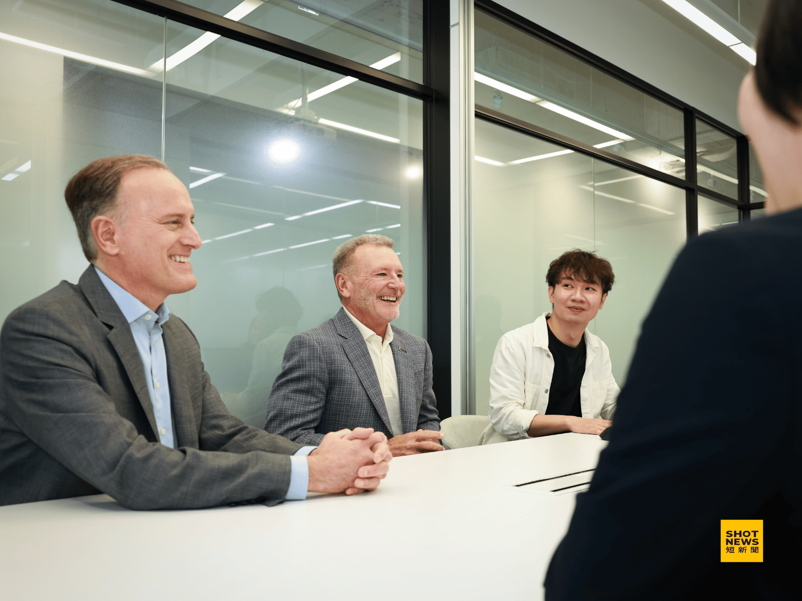 威德董事長 Eric Weider (左) 與全球營養事業總裁 Rick Blair (右) 分享,家庭中女性健康真的至關重要。
