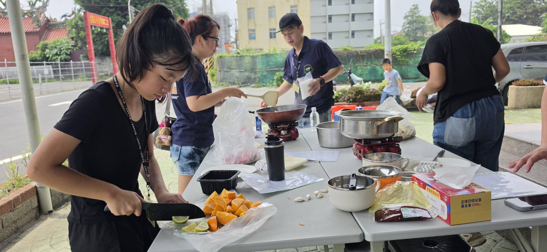 (有影片)/卡式爐初體驗不慌張 家扶親子100分鐘煮出20道菜 - https://www.watchmedia01.com