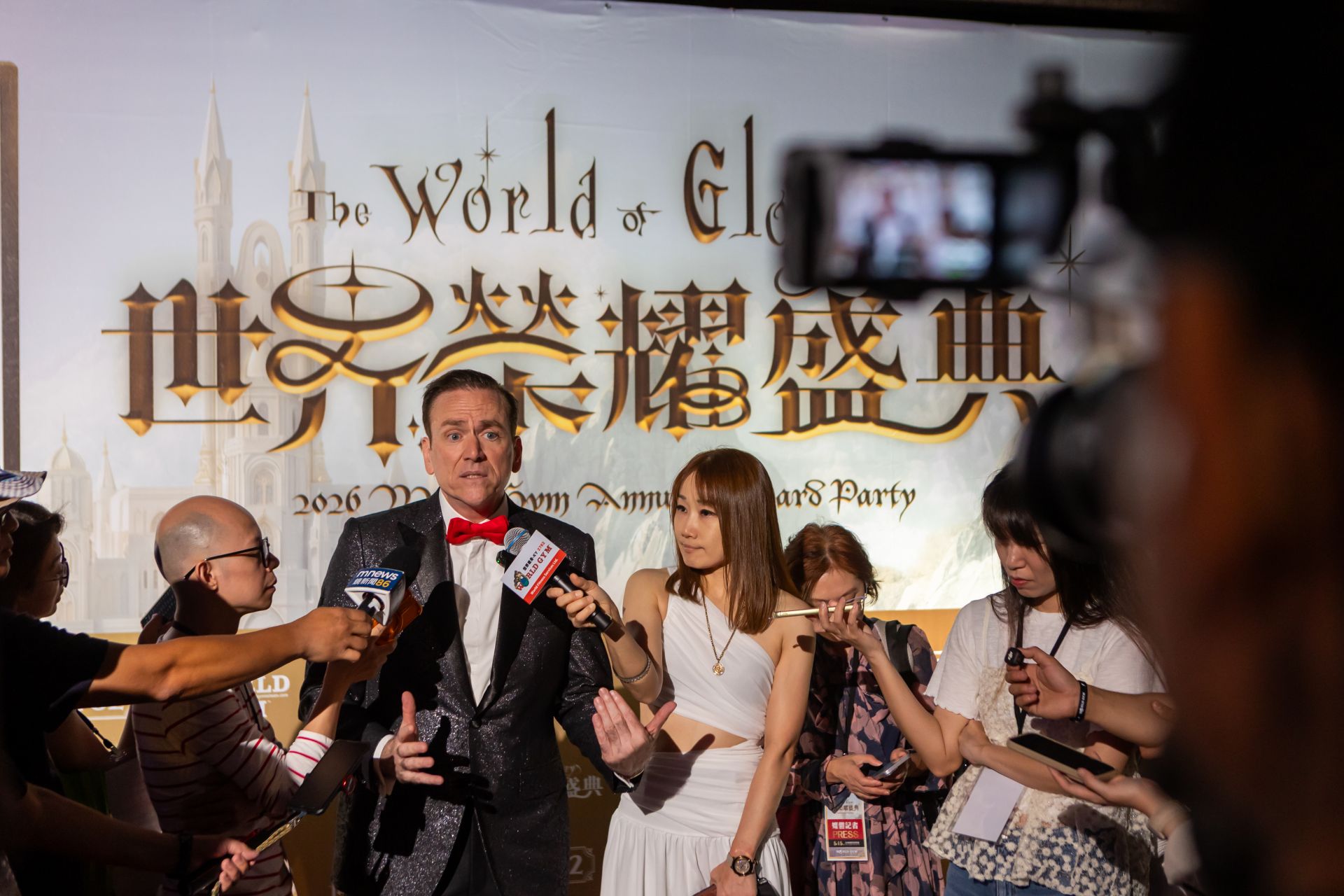 世界健身5000員工台中春酒嗨翻 宣布AI健康管理平台正式啟動