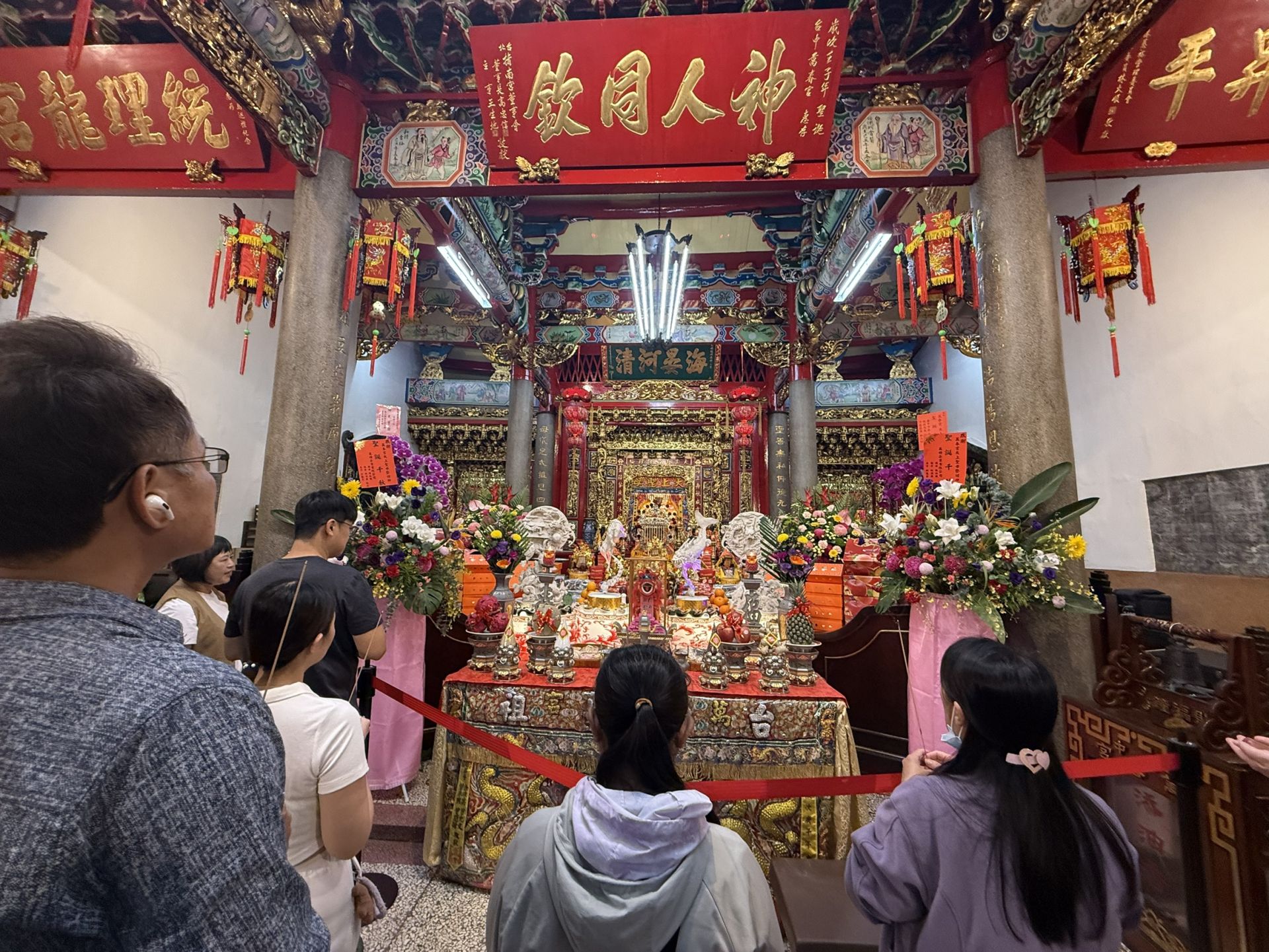 三百年萬春宮媽祖聖誕慶典登場 平安湯圓結善緣、宮廟風華晚會嗨翻廟埕