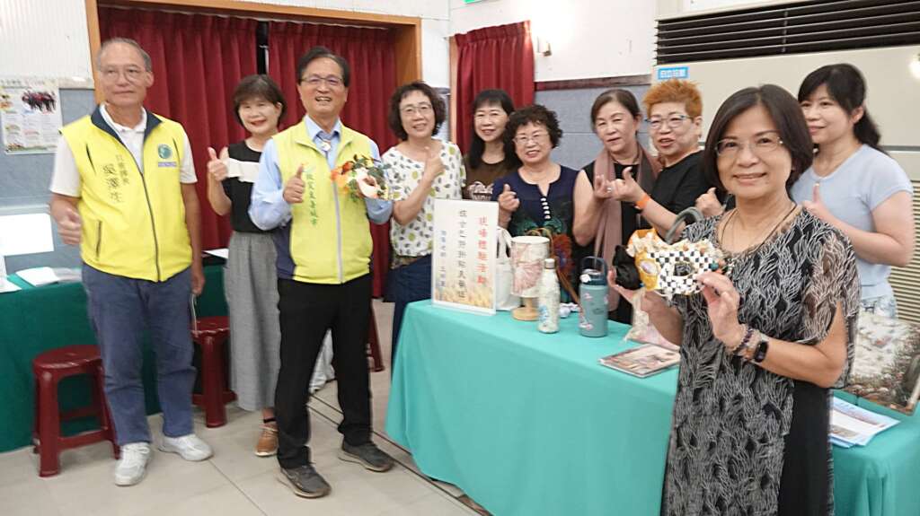 ▲彰化市公所社會學園115年度藝文研習活動成果展,靜態成果展自5月15日至5月28日於彰化市婦女學苑大廳展出,彰化市長林世賢誠摯邀請市民朋友前往欣賞交流,感受濃厚的人文藝術氣息與學習熱忱。(圖/記者林明佑攝)