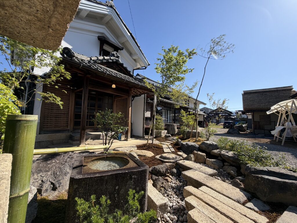 靈鷲山位於日本滋賀縣彥根市東沼波町的「天眼草堂」，5 月17日落成啟用。（圖由靈鷲山佛教教團提供）