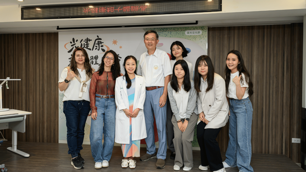 喜光全光譜「光健康親子體驗營」,分享正確光環境與護眼觀念(圖/喜光全光譜提供)