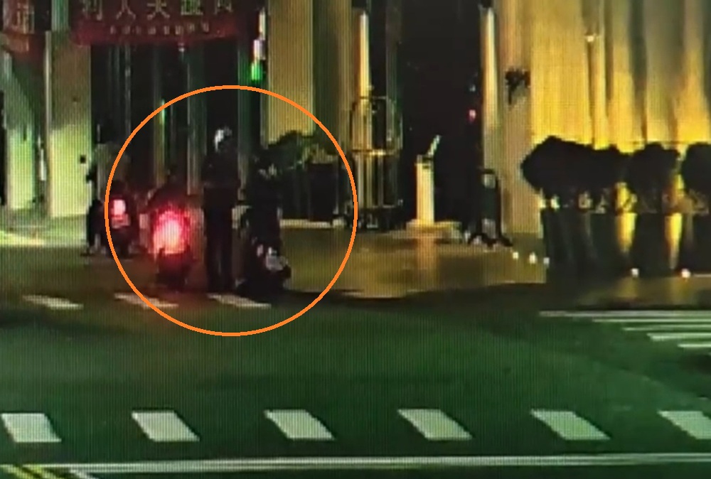 變換車道未打方向燈 38歲女唾液快篩呈陽性涉毒駕 198 cnews204260518a11