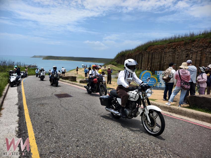 (有影片)/2026DGR紳士風紳士路騎 復古重機暢遊海岸公路 黃健忠攜女騎乘 倡導安全騎乘文化 - https://www.watchmedia01.com