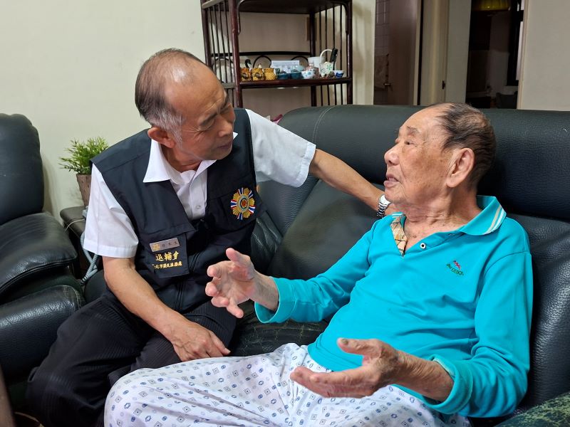 強化高齡榮民照護 北市榮服處推遠距照護與行動就醫 49 《圖說》95歲榮民李宙增爺爺。〈臺北市榮服處提供〉