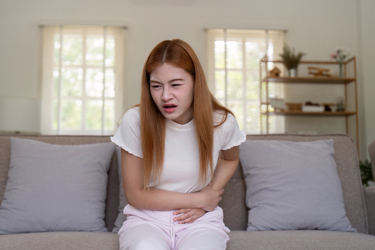 27歲女反覆上腹痛竟是膽囊發炎，醫警告:膽結石年輕化趨勢升高