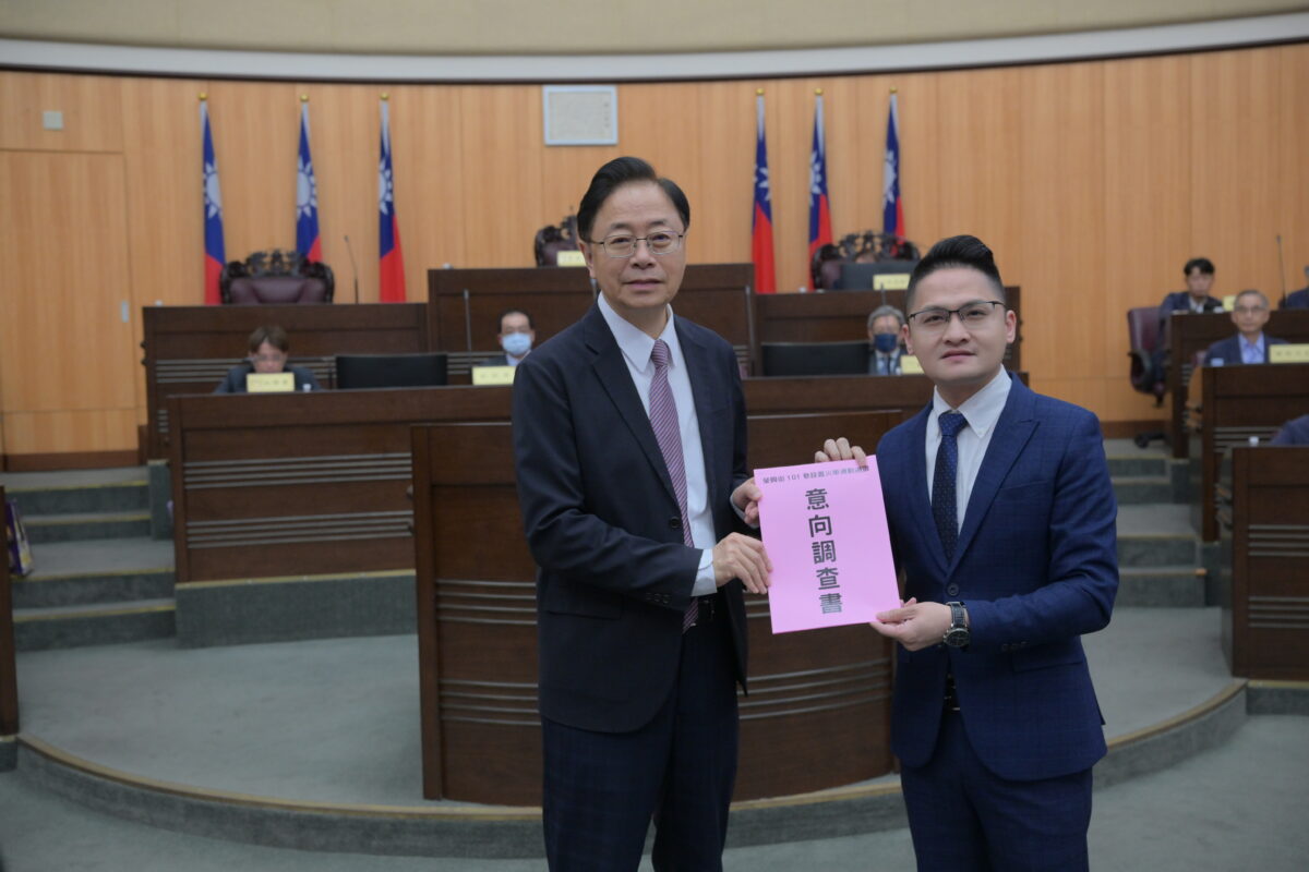 西側進站多繞1公里!陳韋曄遞連署書 盼促平鎮臨時站設天橋 DSC 6680