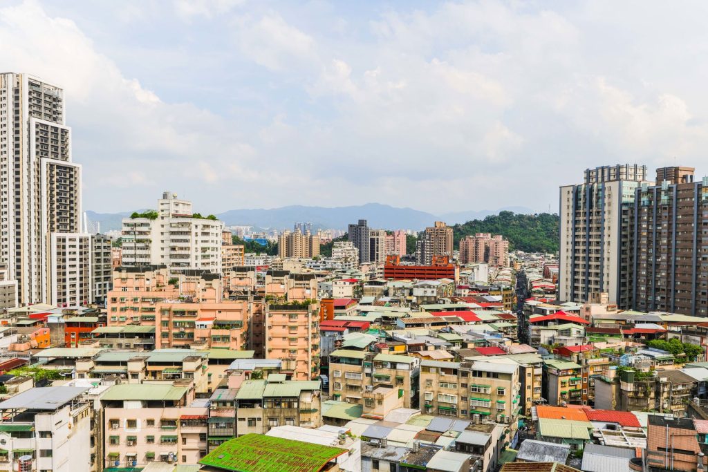 近年房價高漲明顯,新北市住宅交易的主流總價帶在2025年,從千萬元以下躍升至1000萬至1500萬元間。