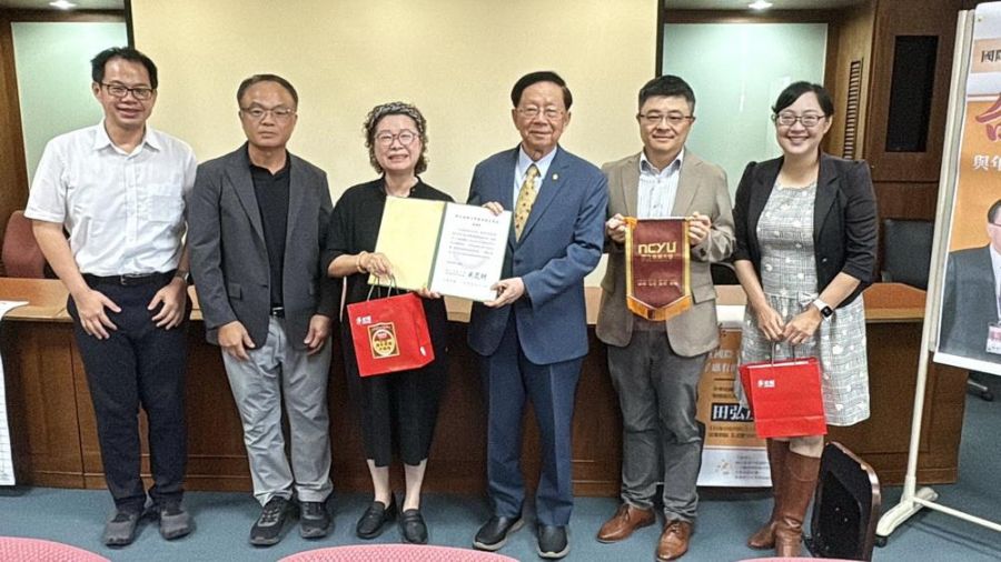 嘉大邀總統府資政田弘茂專題演講 台灣定位與青年國際觀