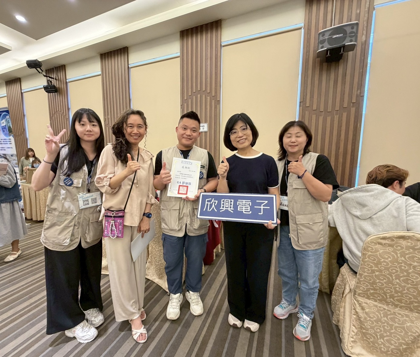 健行科大辦國際生就業博覽會 攜手欣興電子等20家企業徵才 圖說明 健行科大曾曉萍國際長攜手企業支持國際人才發展