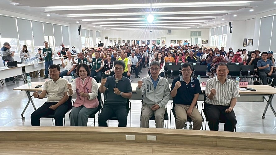 ▲【因應美花生關稅挑戰，劉建國邀農業部赴雲林座談，陳駿季部長允諾全力護農】。(記者劉峻文攝)