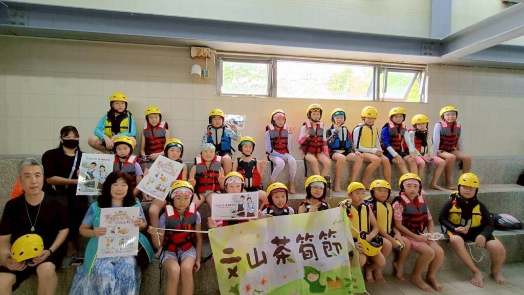 首辦獨木舟營秒殺! 文山區公所攜手環教中心 帶親子破浪兼宣導育兒政策 34 722137 1024x578 1