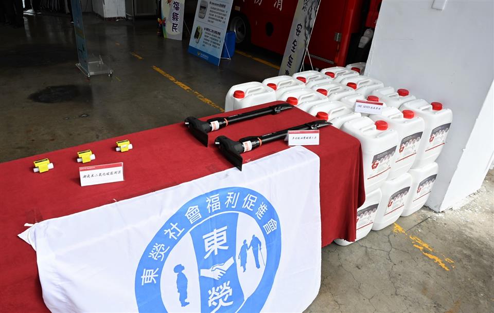 第一線救命裝備到位！東熒社福會暖捐78萬挺消防 - https://www.watchmedia01.com