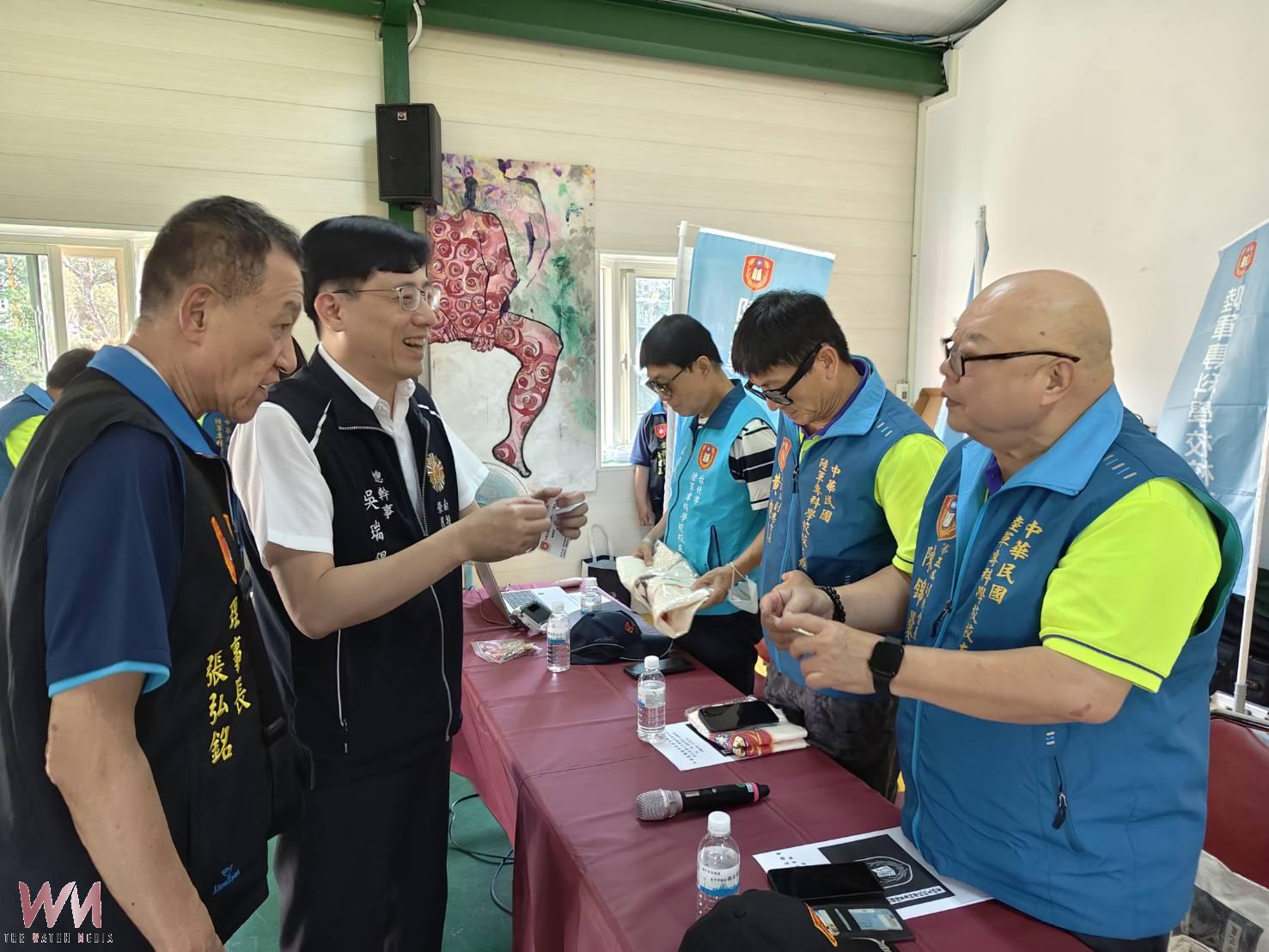 陸軍專校校友總會暖心捐助南投縣榮服處遺孤認養金 - https://www.watchmedia01.com