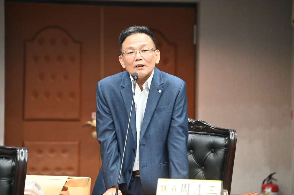 ∆議員周達三長期爭取「焚化爐地方回饋金」將豐榮里、豐安里納入補助範圍。(圖/台東縣議會提供)