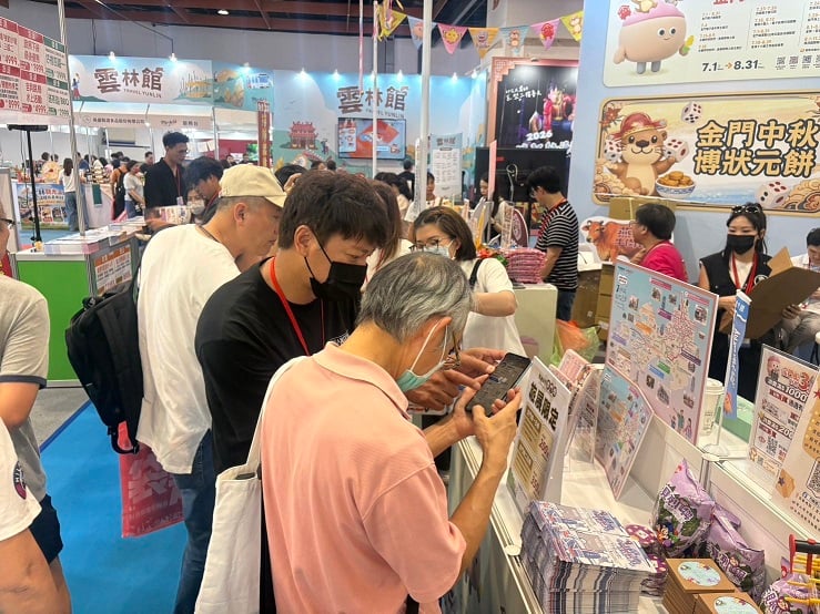 ▲從旅遊行程、住宿優惠到特色伴手禮，金門館整合多元觀光資源，提供民眾一站式旅遊選。