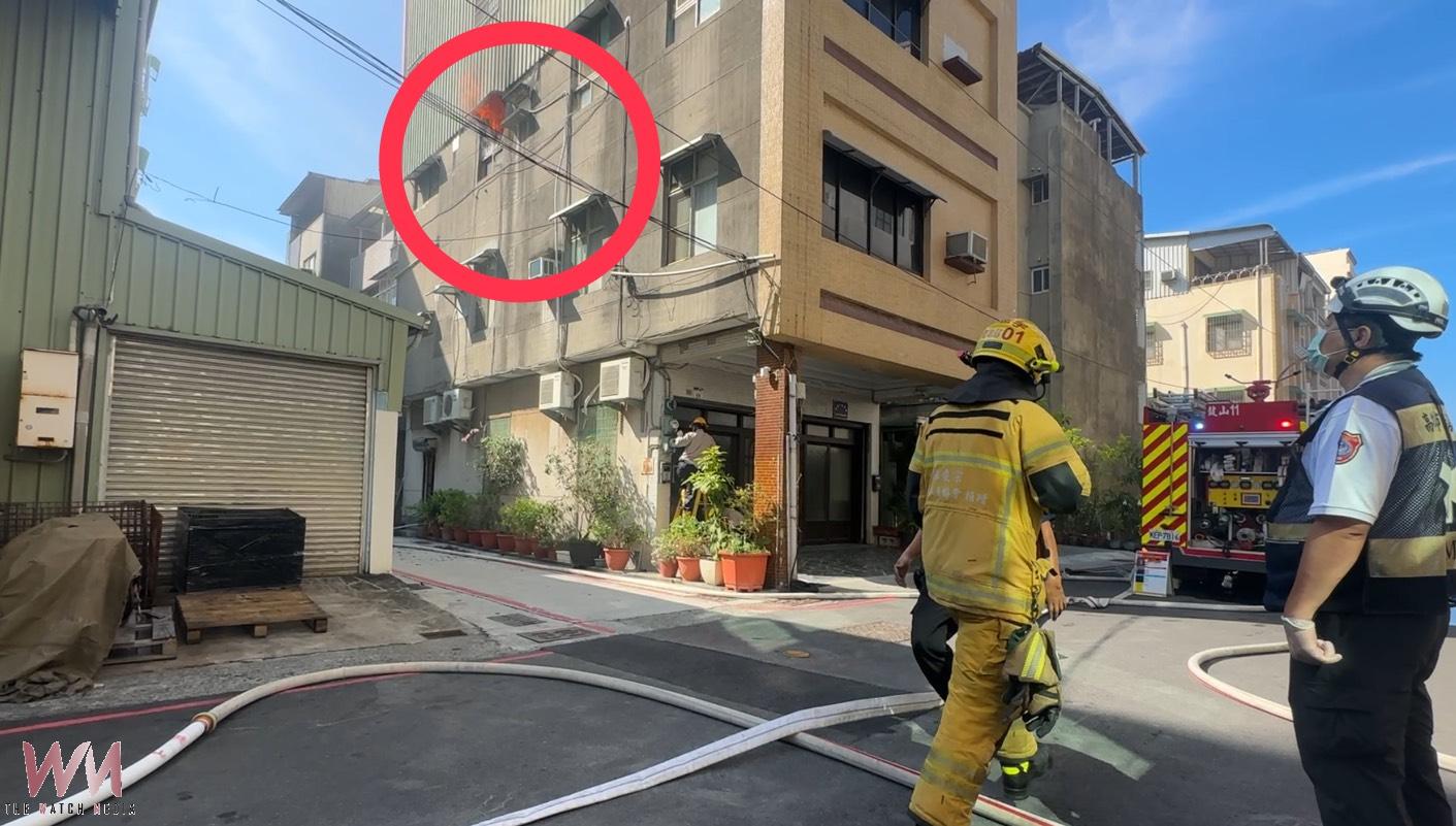 高雄鹽埕透天民宅驚傳縱火!警消冒險強攻火場奮勇救出受困母子 - https://www.watchmedia01.com