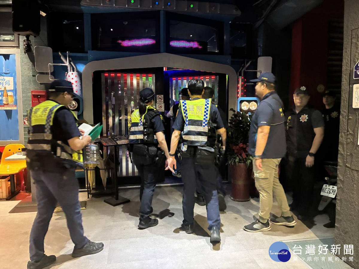 八德警分局舉行雷霆除暴專案，強力打擊街頭犯罪，維護地區安全。