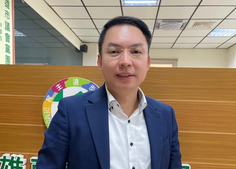 黃文益宣布不爭取連任高雄市黨部主委　全力投入議員選戰與輔選布局