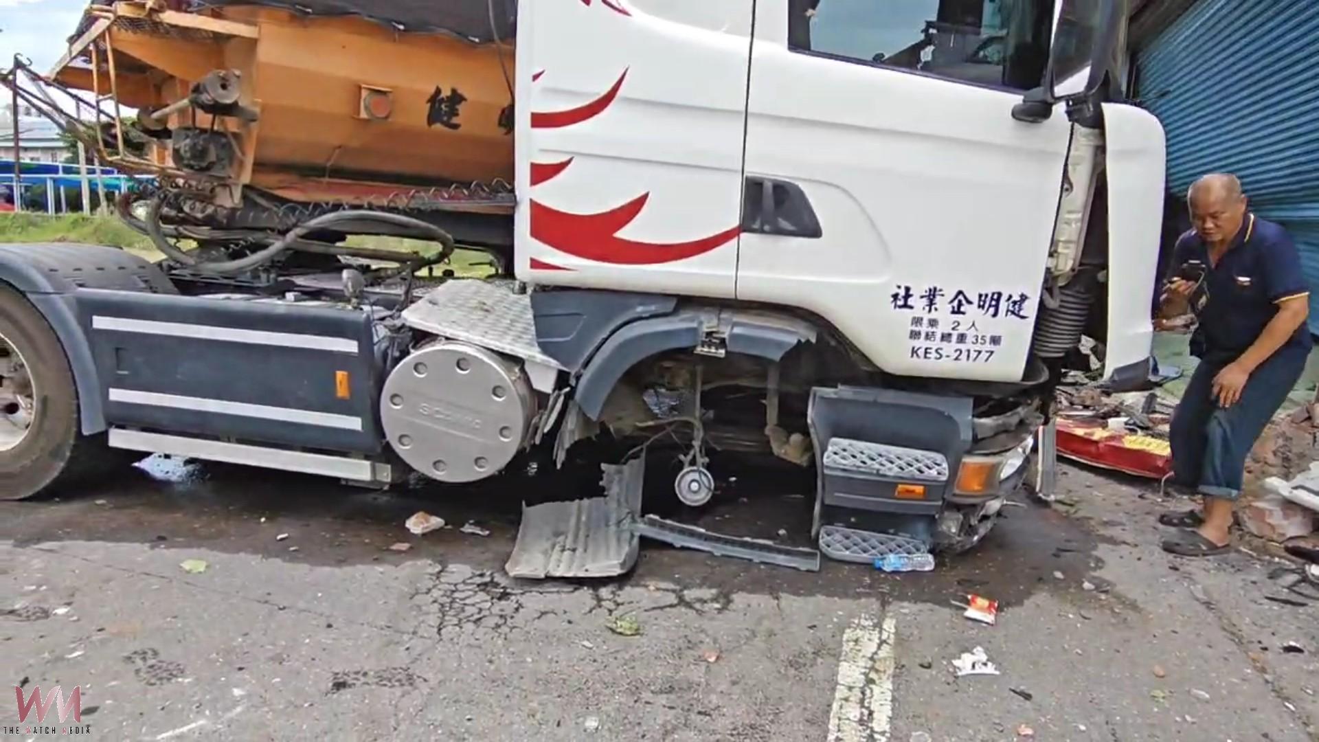 疑毒駕釀禍？砂石車衝進賣場現場一片狼藉 - https://www.watchmedia01.com