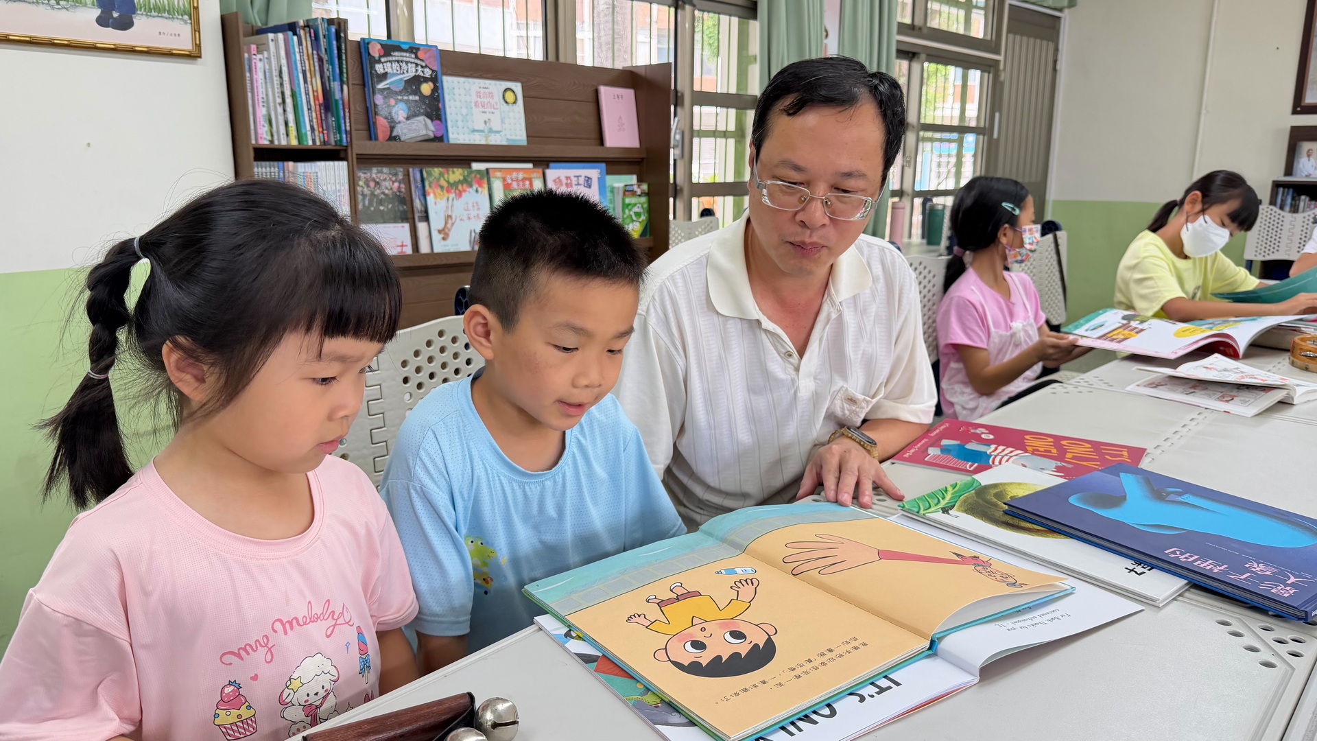 福德國小推動社區閱讀中心　打造家校共學雙語新亮點