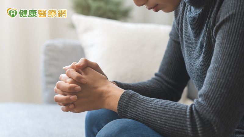 自卑的人都有1共同點!心理觀點:本質其實是過度比較
