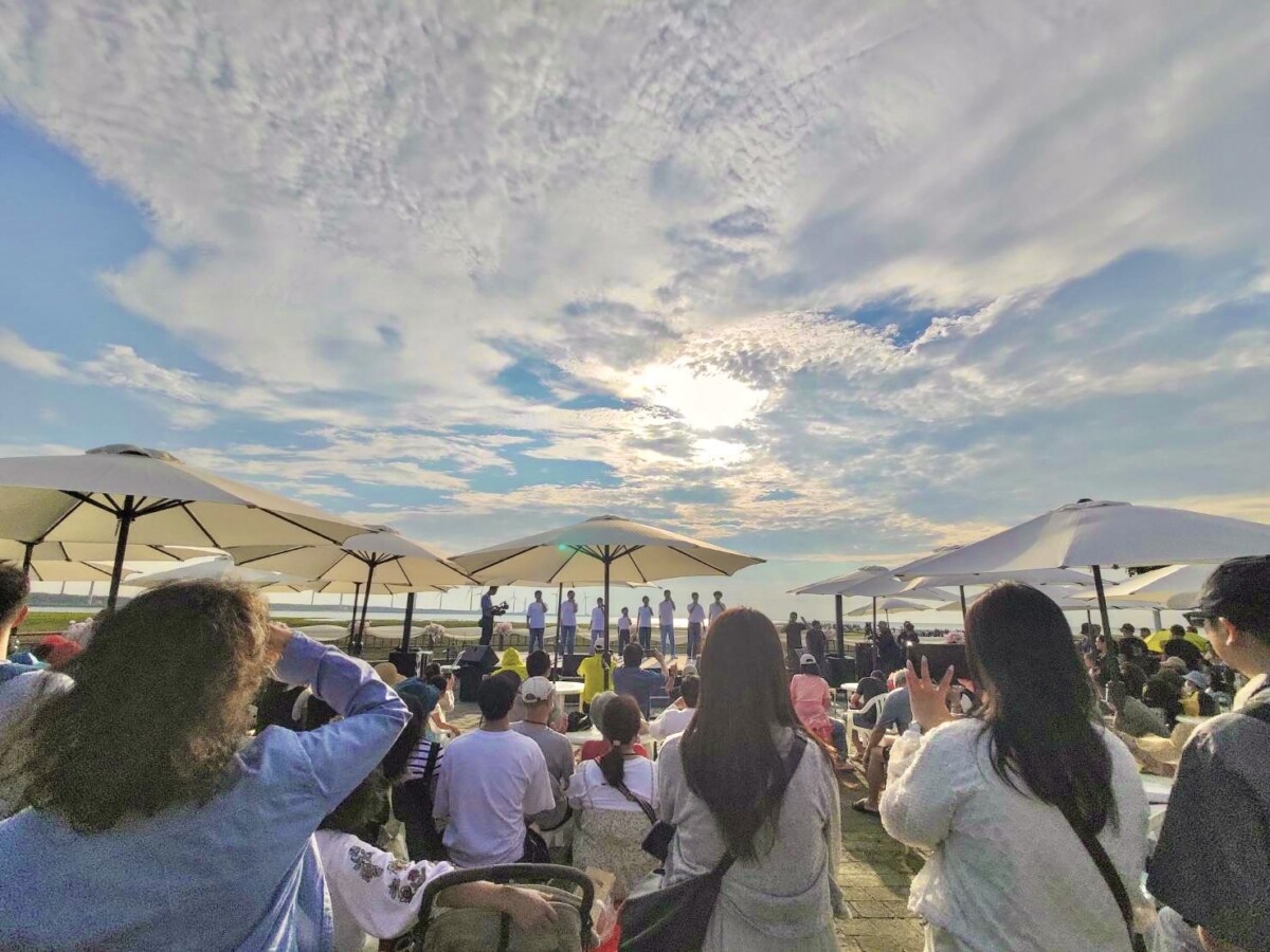 ▲高美音樂會浪漫藝術饗宴，現場民眾熱情參與。(圖/中市府提供)