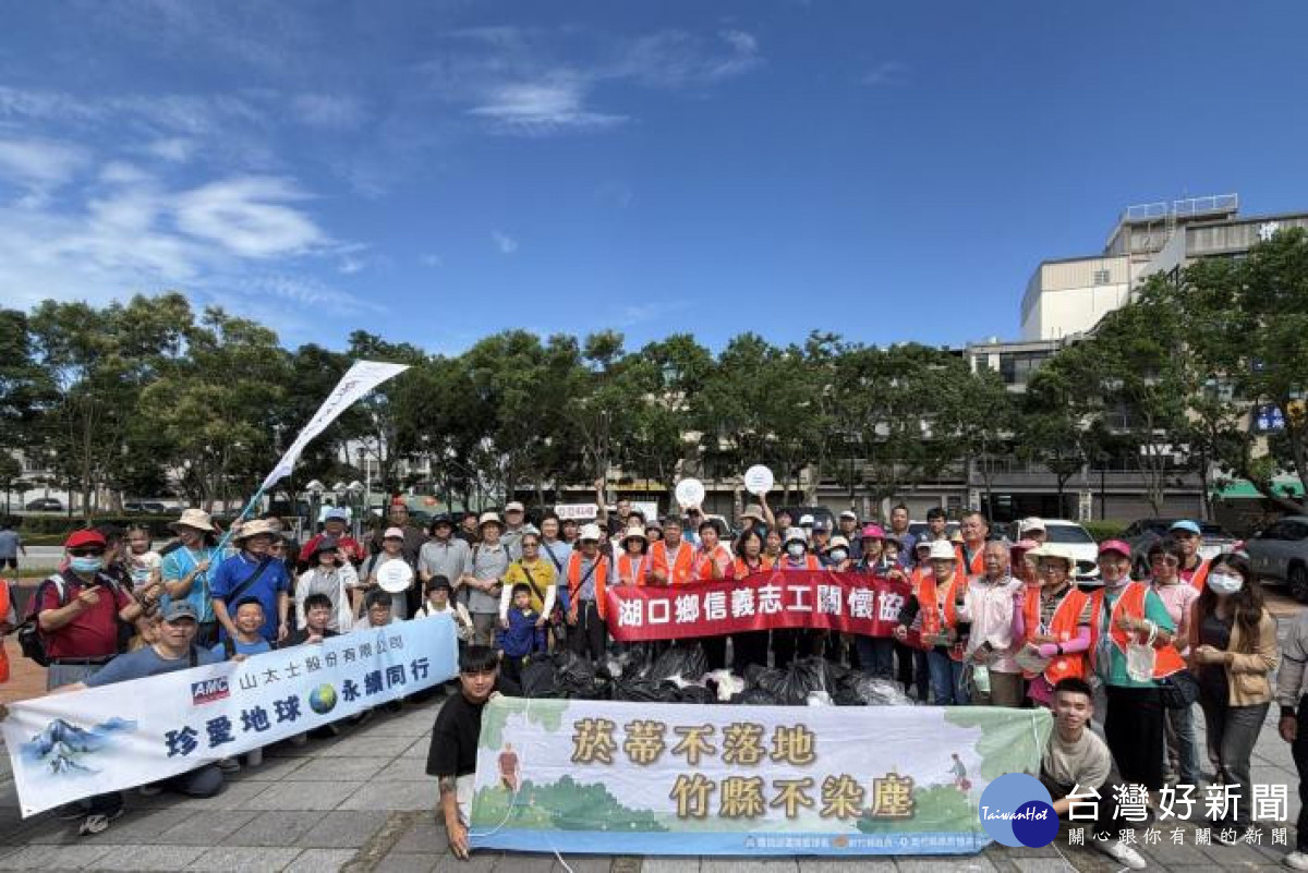 環保局於湖口鄉信義村宣導不落地政策。