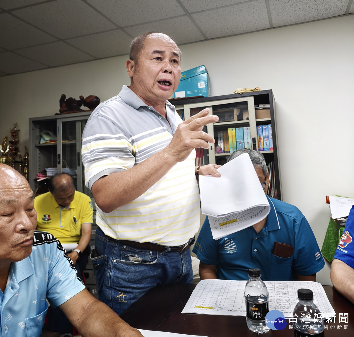 出席里長鄉親發表意見。<br /><br /> <br /><br />