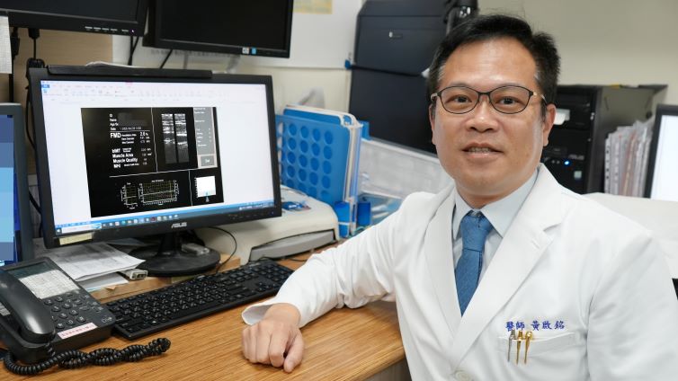三高正常仍藏心血管危機 臺北醫院推FMD檢查提前發現病變 44 《圖說》黃啟銘主任表示,常規評估血管內皮功能,有助於及早掌握血管健康狀況。〈臺北醫院提供〉