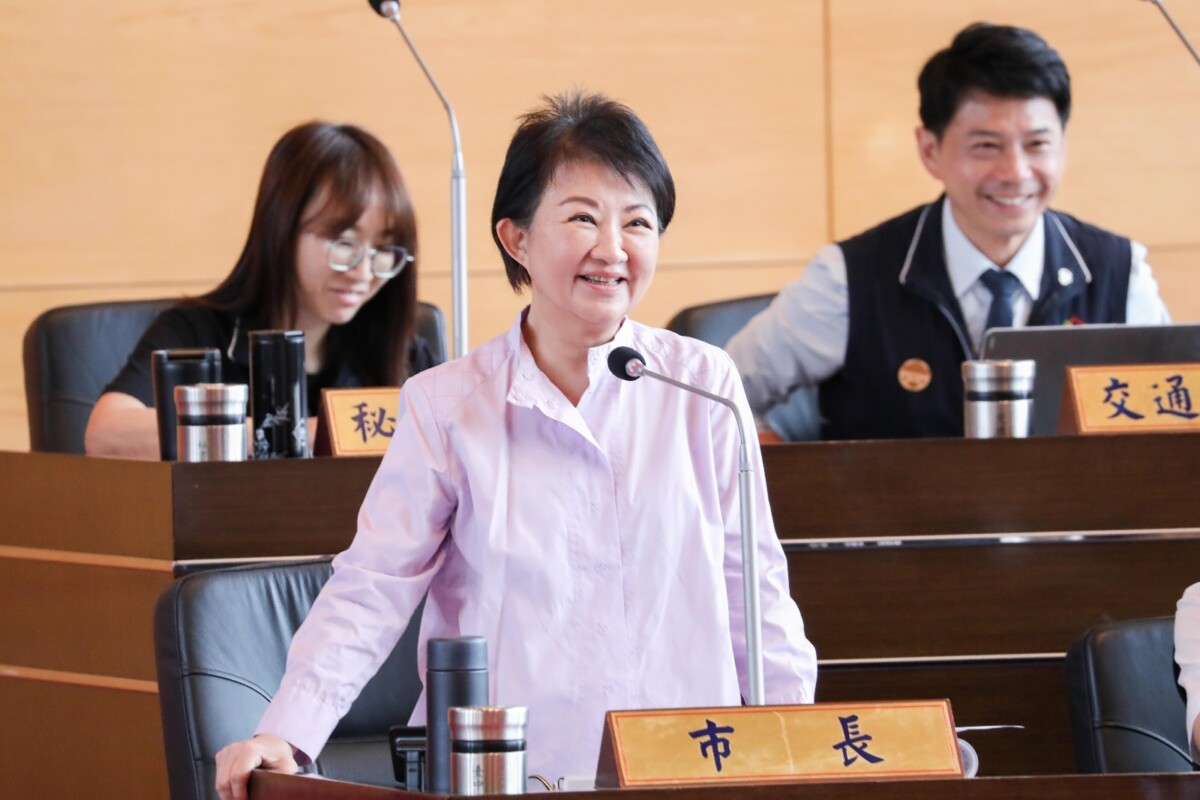 ▲台中8月底免費午餐再加碼,市長盧秀燕宣布私立國中小同步納入。(圖/記者顏淑娟翻攝)