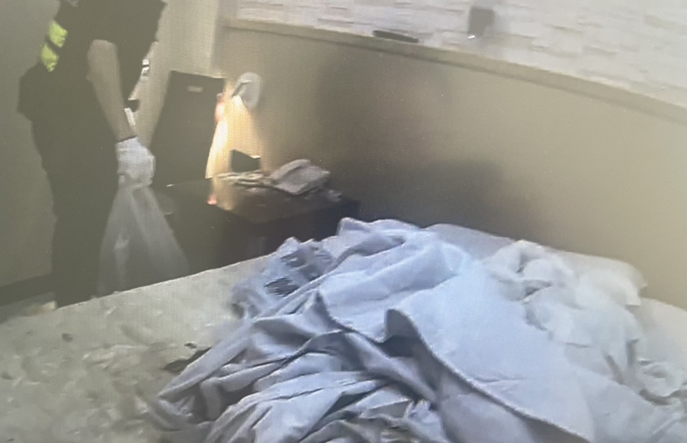 涉吸毒燒到棉被 2男網路相約旅館不慎引發火警被逮 199 cnews204260525a09