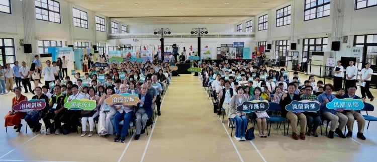 ▲百大百藝影音暨圖文創作徵選頒獎典禮全體大合照。