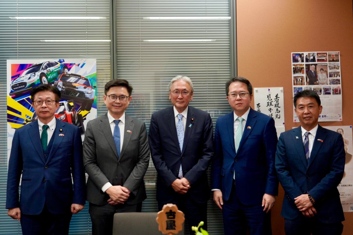 ▲日本友台大老齊聚相挺，賴瑞隆：讓高雄成民主夥伴城市。