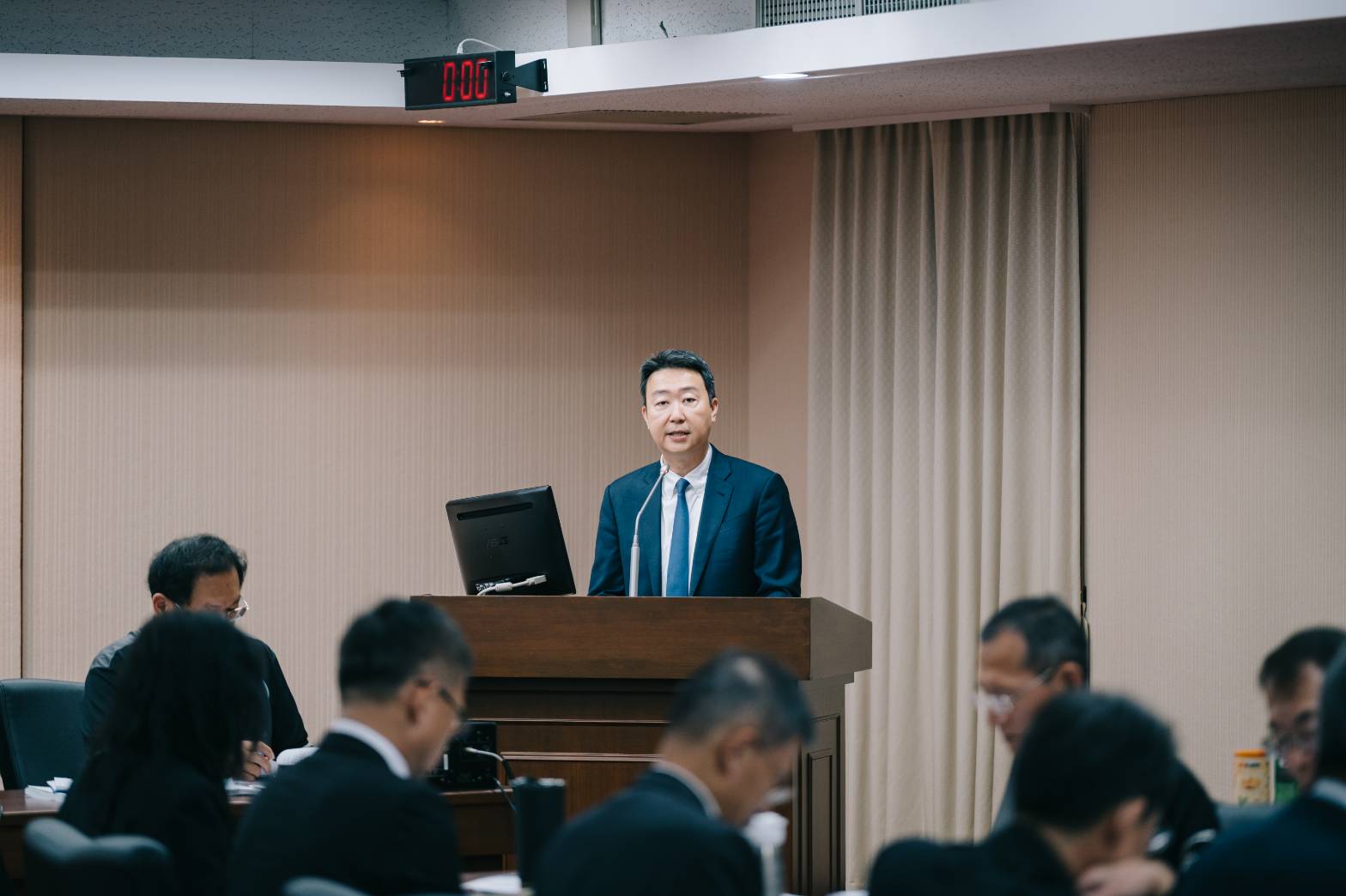 公路局高齡換照新制5月31日上路 70歲起須完成講習與體檢 240 公路局高齡換照新制5月31日上路 70歲起須完成講習與體檢 239