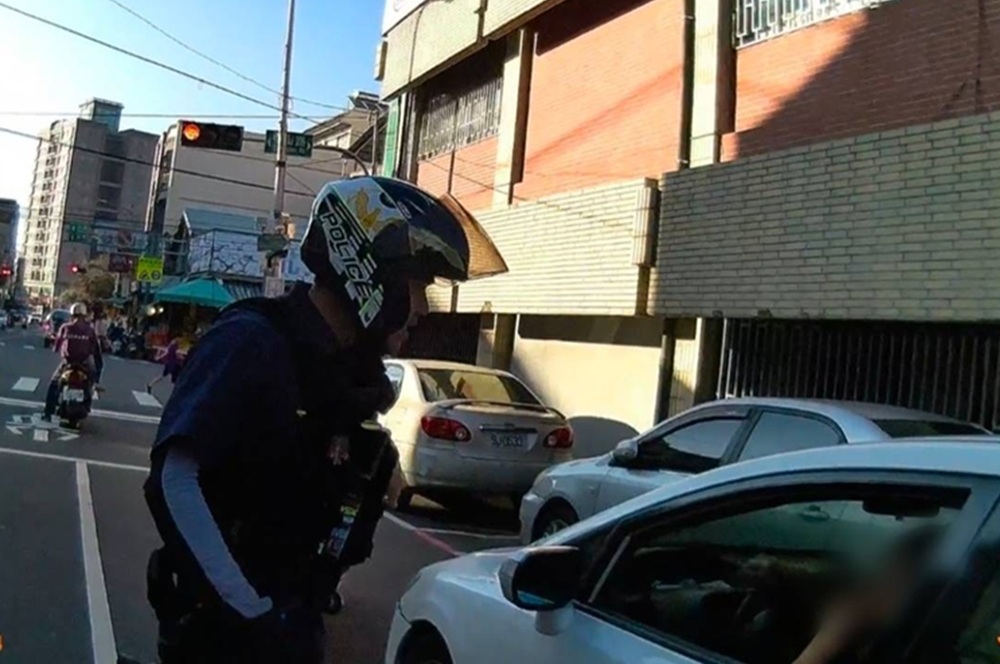 警攔查未繫安全帶 唾液快篩意外揪45歲男涉毒駕 238 cnews204260526a10
