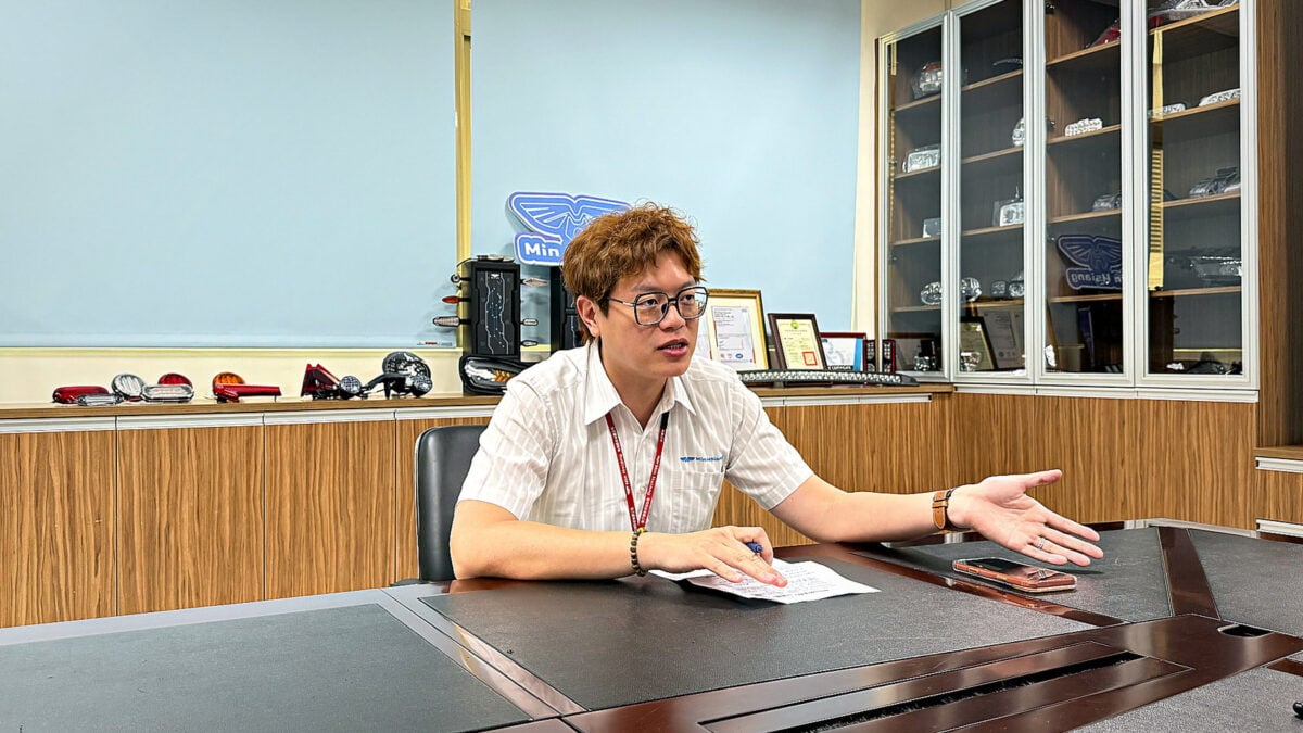 ▲敏翔總經理吳承祐分享,公司長期聚焦特殊車輛車燈市場,以技術與品質建立國際客戶信任。