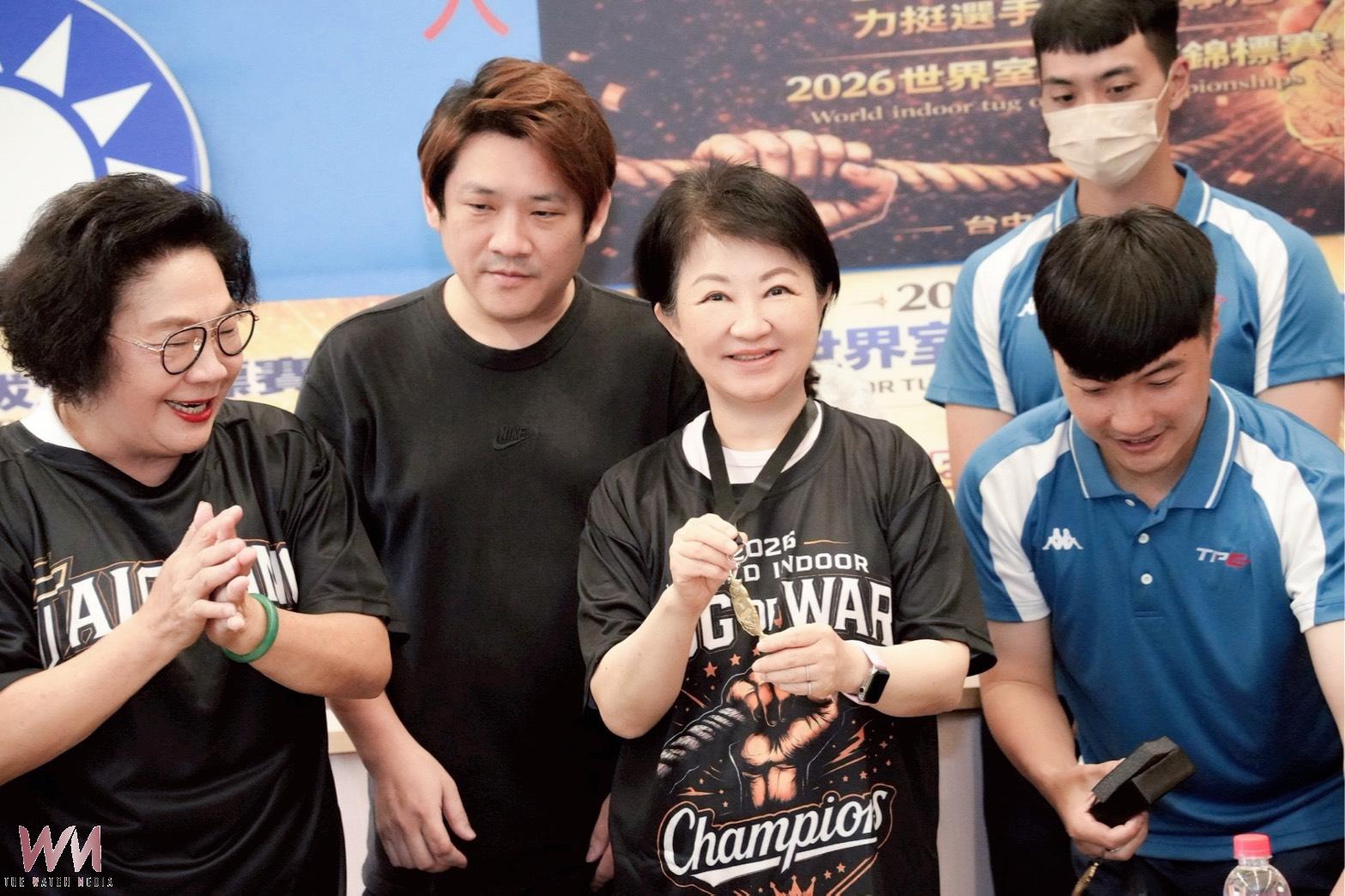 台中拔河選手世界室內錦標賽奪6金 盧秀燕表揚肯定為國爭光 - https://www.watchmedia01.com