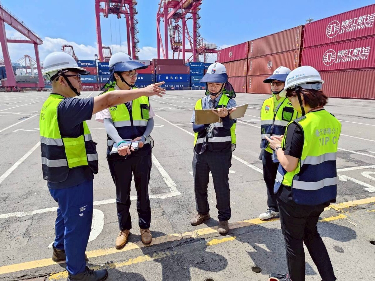 0c6c82e87c14e9d43dd2dca01cd824fa