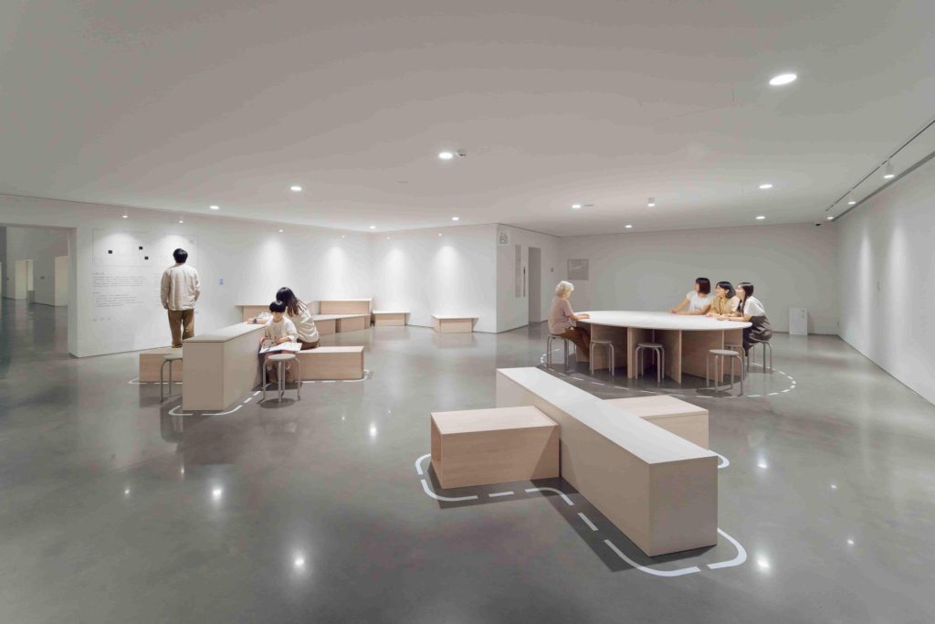 Freecompress 共融空間 以 舒適 彈性 包容 為設計核心 圖片來源 臺中市立美術館 攝影 林祐任 Youren Lin