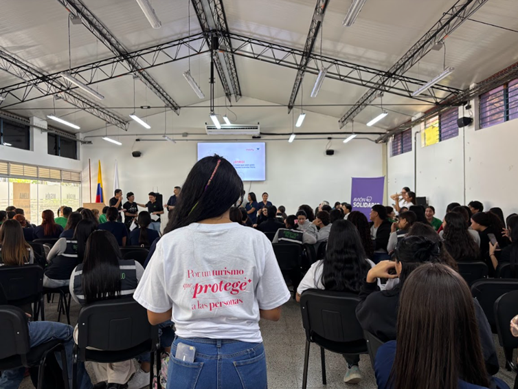 Holafly 與 Valientes Colombia 攜手支援由社區主導的項目並應對旅遊業所產生的社會影響