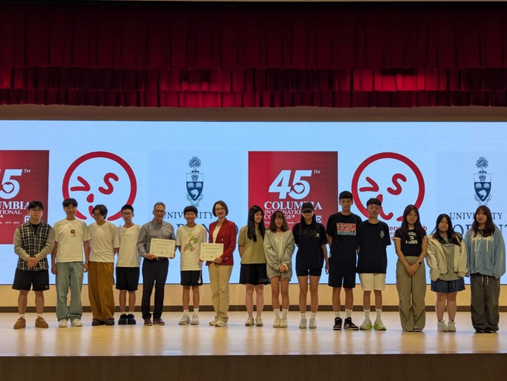 多倫多大學全球入學部門及CIC每學期皆派員親臨台北VIS，為學生進行專題演講與入學說明。(圖／台北市VIS國際實驗高中 提供)
