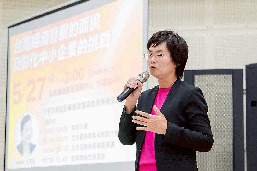 王美花談AI浪潮彰化轉型　陳素月將邀經濟部深入企業現場 201