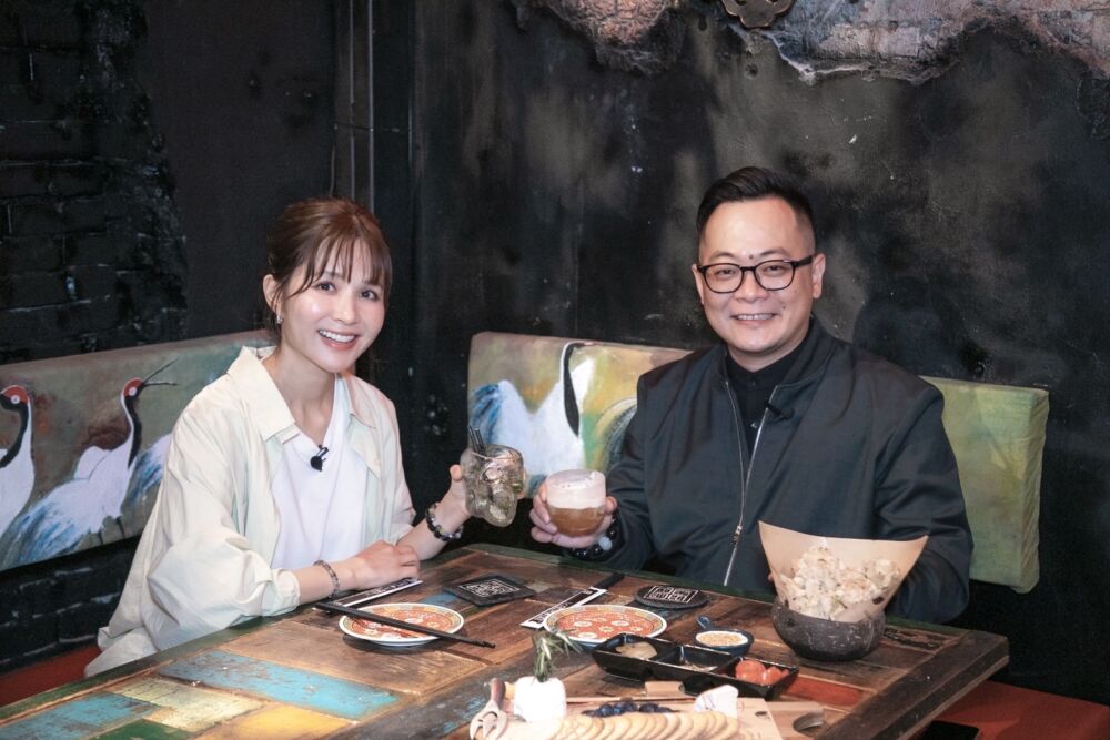 童子瑋推Youtube行腳節目 攜吳怡霈行銷基隆夜生活 194 童子瑋推Youtube行腳節目 攜吳怡霈行銷基隆夜生活 193