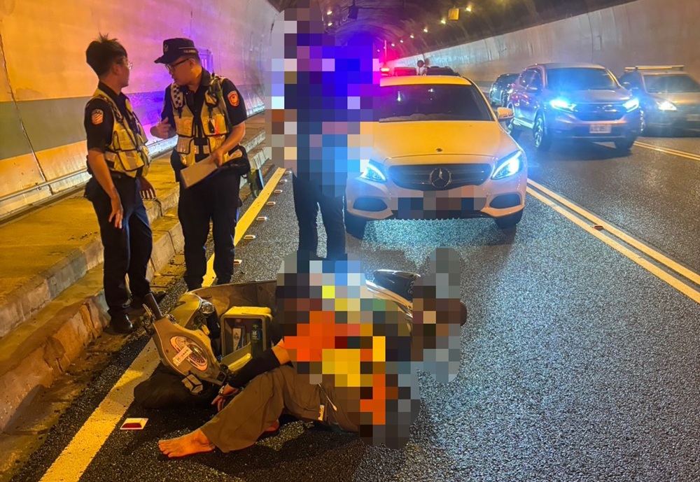 機車騎士誤闖國道 51歲婦自摔警急送醫 204 cnews204260528a05