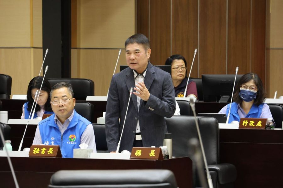 縣議員質詢   鍾東錦強調教育部分黨派共同努力